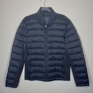 Puffy black guess jacket